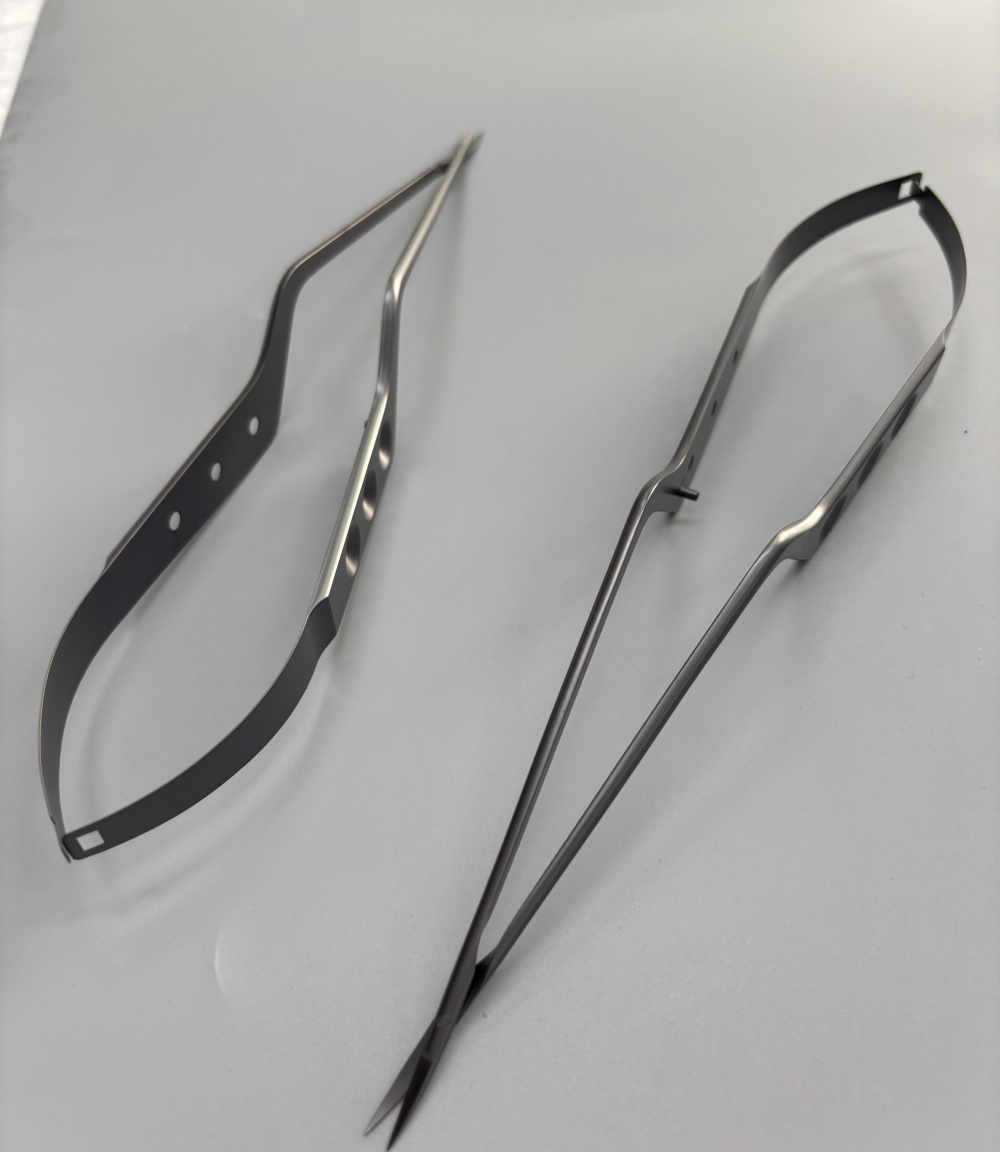 304不锈钢工件沉积耐磨防腐DLC涂层的性能研究 东莞超越DLC涂层 东莞超越PVD涂层